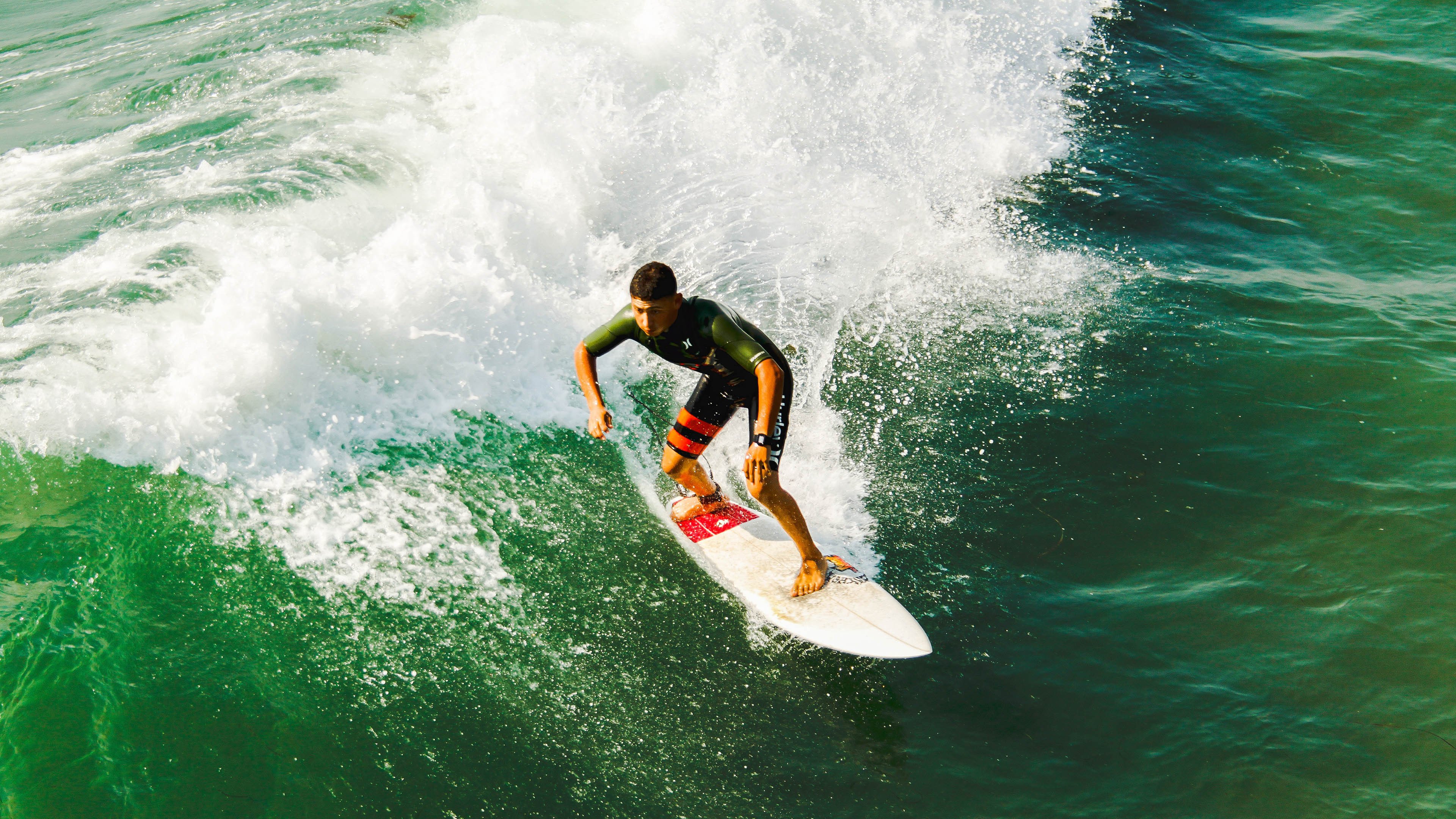转会市场风云再起,豪门争夺战与新兴势力崛起